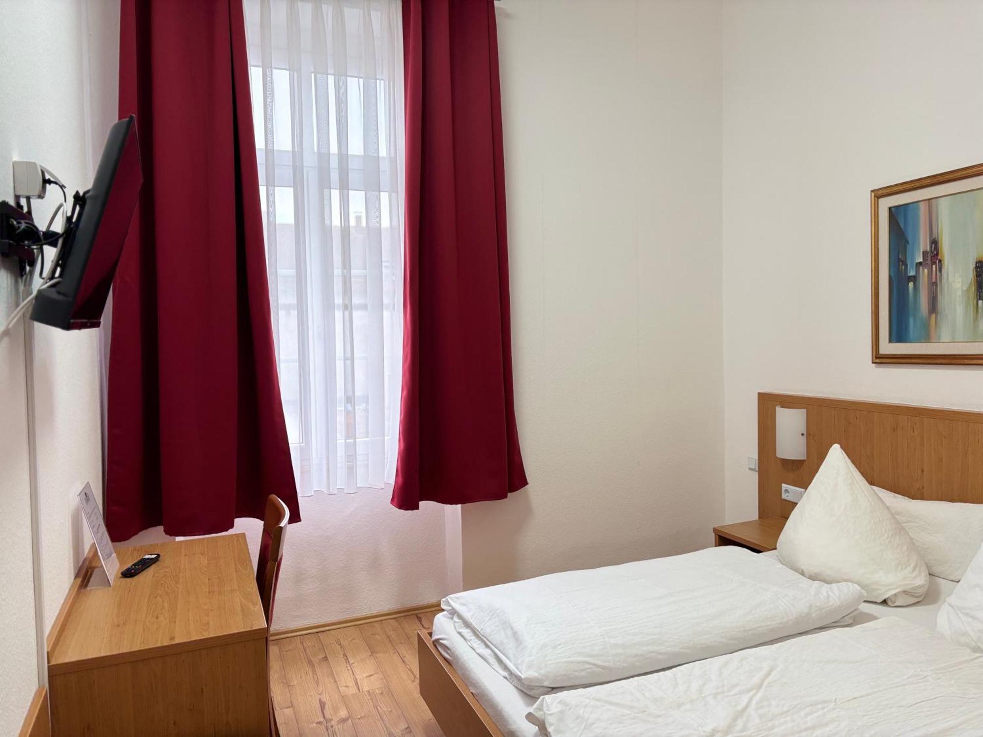Hotel Restaurant Schwert Kehl Ngoại thất bức ảnh